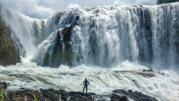 Sae Pong Lai Waterfall , Laos.