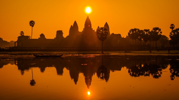 See Angkor Wat and Die