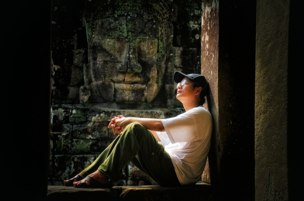 See Angkor Wat and Die