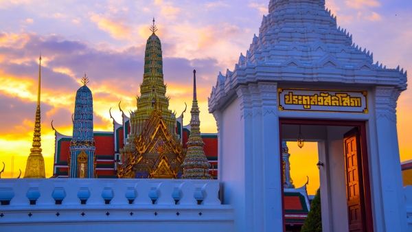 A Final Farewell to Rama IX